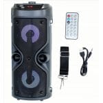 Bluetooth zvučnik iz bočnog ugla sa vidljivim kontrolama