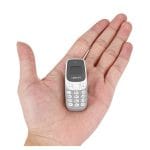 Mini telefon iz dodatnog ugla sa prikaze boja