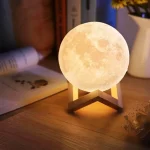 3D mesec lampa dekorativna — prednja strana