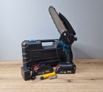 TitanPower elektricna aku ručna testera sa rezervoarom za ulje sa dve baterije Veliki mac