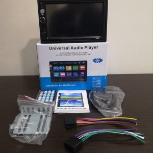 2DIN multimedia sa navigacijom — prednja strana