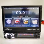 auto multimedija 7 inča touch screen — u upotrebi