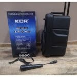 Bluetooth zvučnik KCR-09L u upotrebi na radnoj površini radionice