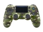 džojstik za PS4 maskirni — u upotrebi