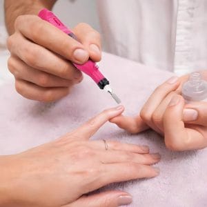 Set za manikir i pedikir iz drugog ugla sa detaljima