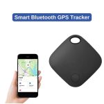 Detalj dugmadi i baterije Android GPS trakera bluetooth