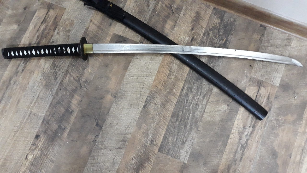 katana hladan čelik katana hladan čelik — prednja strana
