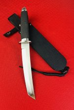 Kobun Tanto nož Cold Steel — u upotrebi