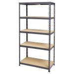 Metalna montažna polica 180x90x45cm u upotrebi u garaži — odlaganje alata i kutija