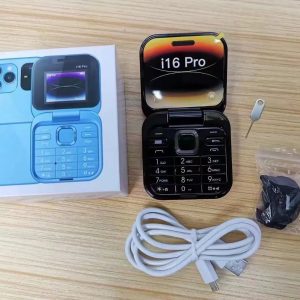 i16 Pro telefon otvoren sa ekranom i tastaturom vidljivi