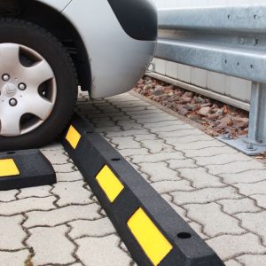parking stoper graničnik — u upotrebi