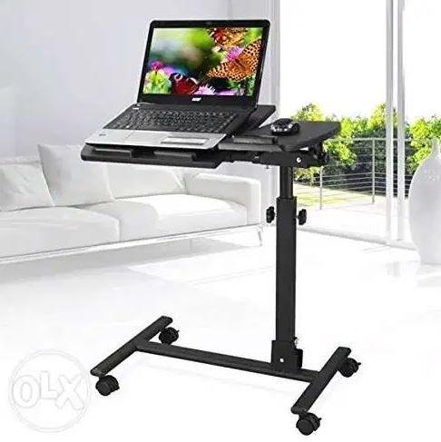 pokretni sto za laptop pokretni sto za laptop — prednja strana
