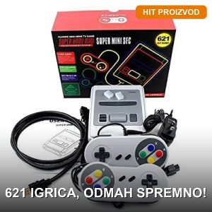 Retro konzola sa HDMI izlazom i 621 ugrađenom igricom sa dva kontrolera u setu