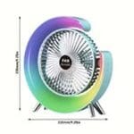 RGB stoni ventilator uključen sa upaljenim šarenim osvetljenjem u ambijentu