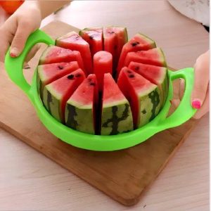 MelonSlice sekač za lubenicu iz drugog ugla boja