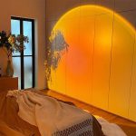 Detalj rotacione glave sunset lampe koja se naginje napred i nazad
