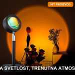 Sunset lampa koja projektuje toplu crvenu svetlost na zid spavaće sobe