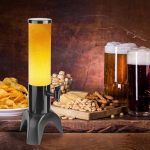 točilica za pivo 3L sa LED svetlom — u upotrebi