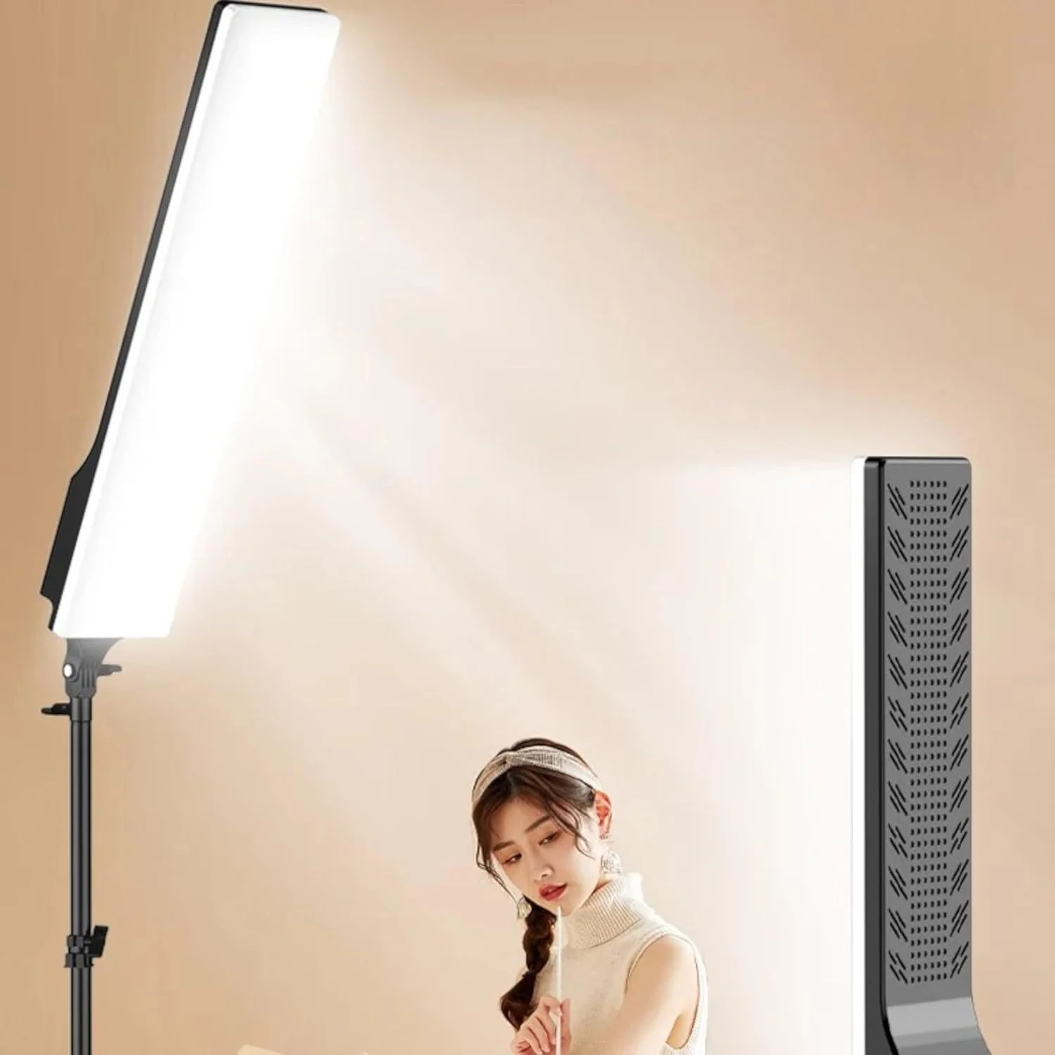 LED Panel Svetlo sa Stativom i Daljinskim – RL-100 LED panel svetlo - u upotrebi