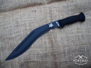 Maceta Cold Steel Kukri Conqueror kukri mačeta - u upotrebi