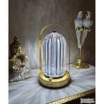 stona lampa fenjer - u upotrebi