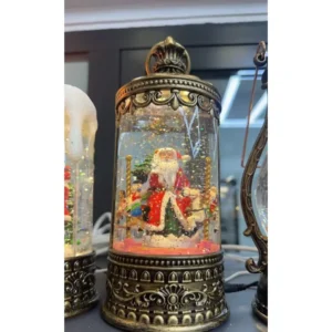 Dekorativna lampa sa Deda Mrazom i efektom snega